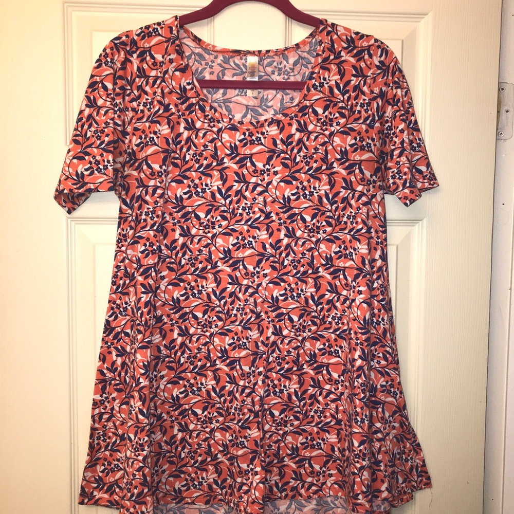 LulaRoe perfect tee